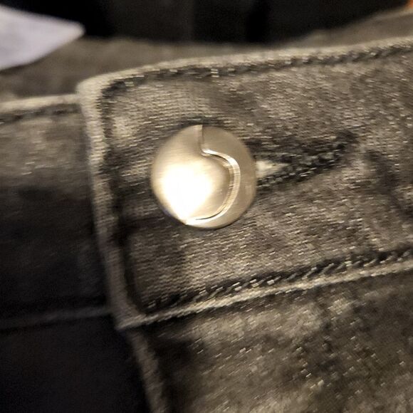 Joe's Jeans Ladies Washed Black Raw Hem Jeans - Size 6 - Picture 5 of 5